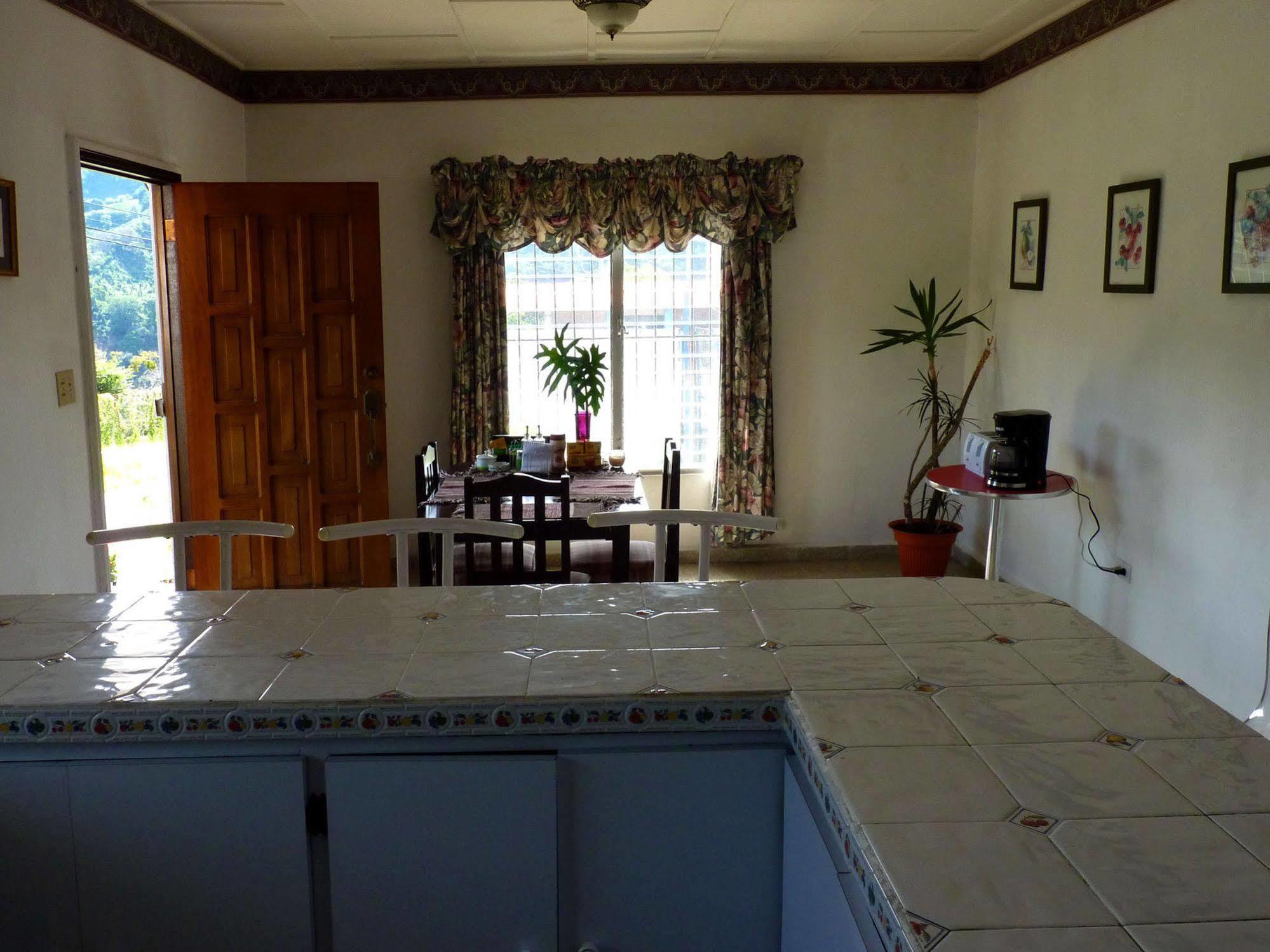 Autana Bed & Breakfast 보케테 외부 사진
